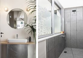 The Marble Suites, PLAKA