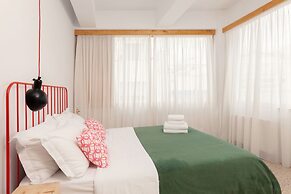 The Marble Suites, PLAKA