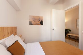 The Marble Suites, PLAKA