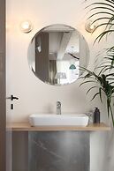 The Marble Suites, PLAKA