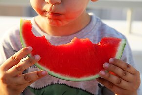 The Marble Suites, PLAKA
