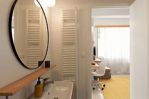 The Marble Suites, PLAKA