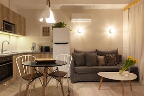 The Marble Suites, PLAKA