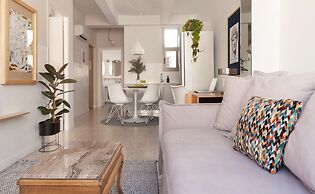 The Marble Suites, PLAKA