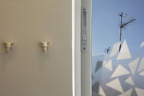 The Marble Suites, PLAKA