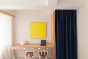 The Marble Suites, PLAKA