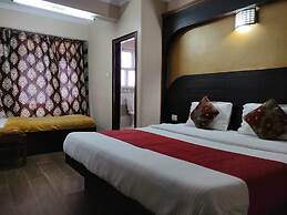 Hotel Sidharth Regency