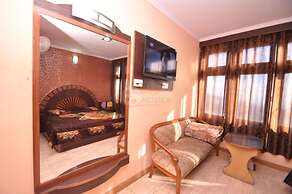 Hotel Sidharth Regency