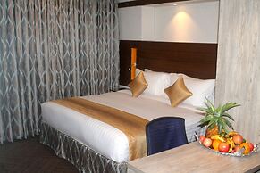 Hotel X