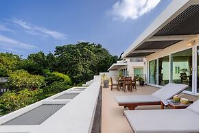 Serenity Grand Seaview Suite