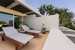 Serenity Grand Seaview Suite