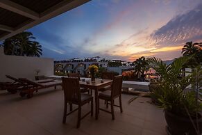 Serenity Grand Seaview Suite