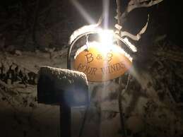 B&B Four Winds