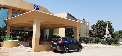 Seven Sky Clarks Exotica