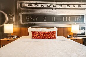 Hotel Indigo Memphis Downtown by IHG