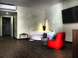 Adelphi Boutique Hotel