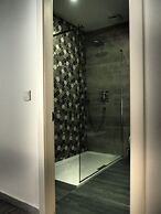 Adelphi Boutique Hotel