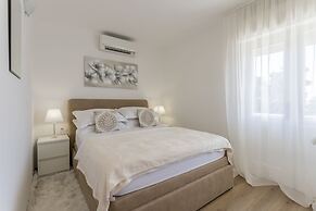 Mise Luxury Apartments