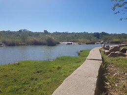 Nyangombe Safari Lodge