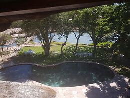 Nyangombe Safari Lodge