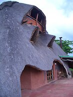 Nyangombe Safari Lodge