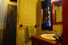 Nyangombe Safari Lodge