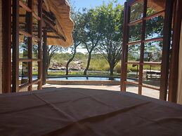 Nyangombe Safari Lodge