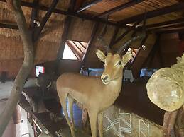 Nyangombe Safari Lodge