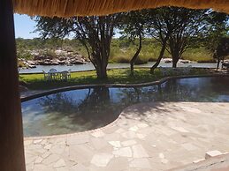 Nyangombe Safari Lodge