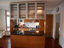 2ndhomes Lux Kamppi Center Apt w Sauna