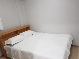 Daegu Dongseongro Gyeong`s Hostel