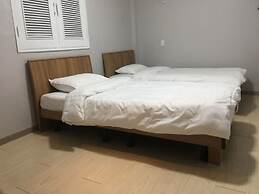 Daegu Dongseongro Gyeong`s Hostel