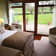 GreenGrove Country House B&B