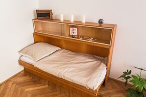 Central Retro Apartment