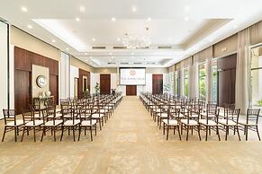 The Villas at the Shore Club