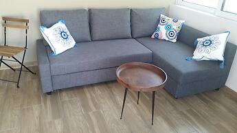 Ria's Deluxe Apartments