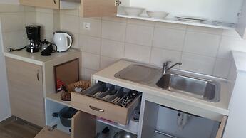 Ria's Deluxe Apartments