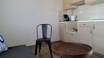 Ria's Deluxe Apartments