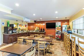 Quality Inn Escondido Downtown