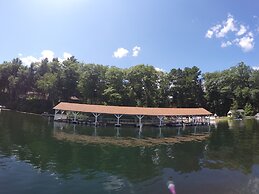 Timber Bay Resort