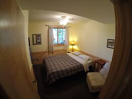 Timber Bay Resort