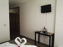 Iberia Lodging House