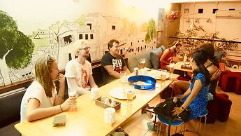 ONE Hostel&Standing Bar