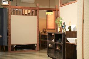 Yakiniku to Kaisen no Yado Raku