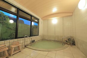 Yakiniku to Kaisen no Yado Raku