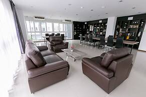 Locals Prio ChiangMai Central Airport Plaza