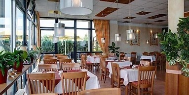 Hotel Manu