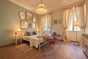 Old City Romantic Studios