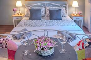 Old City Romantic Studios