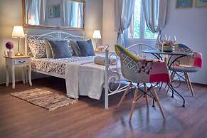 Old City Romantic Studios